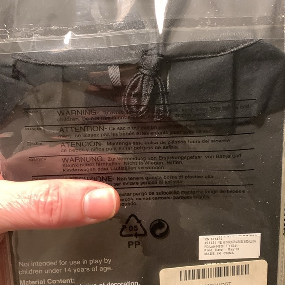 Black Velvet Choker with Cross Medallion NWT - Picture 4 of 5